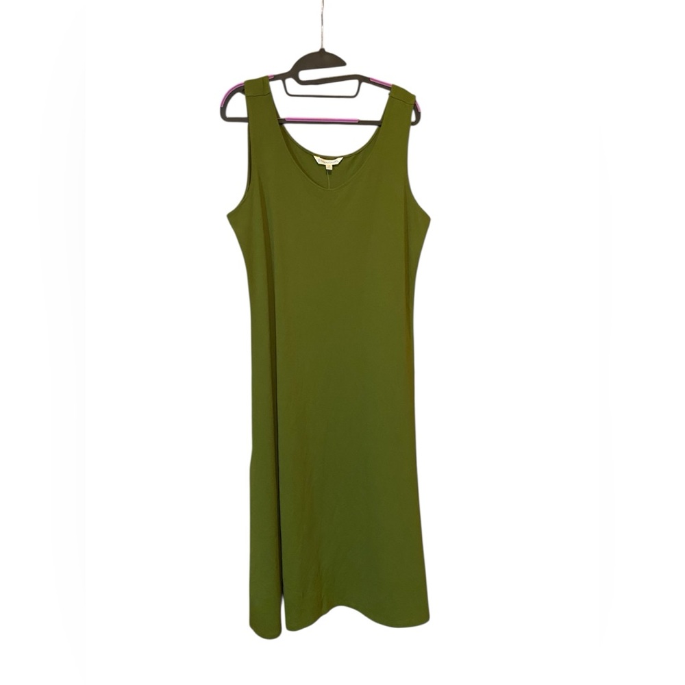 TravelSmith sleeveless midi dress
